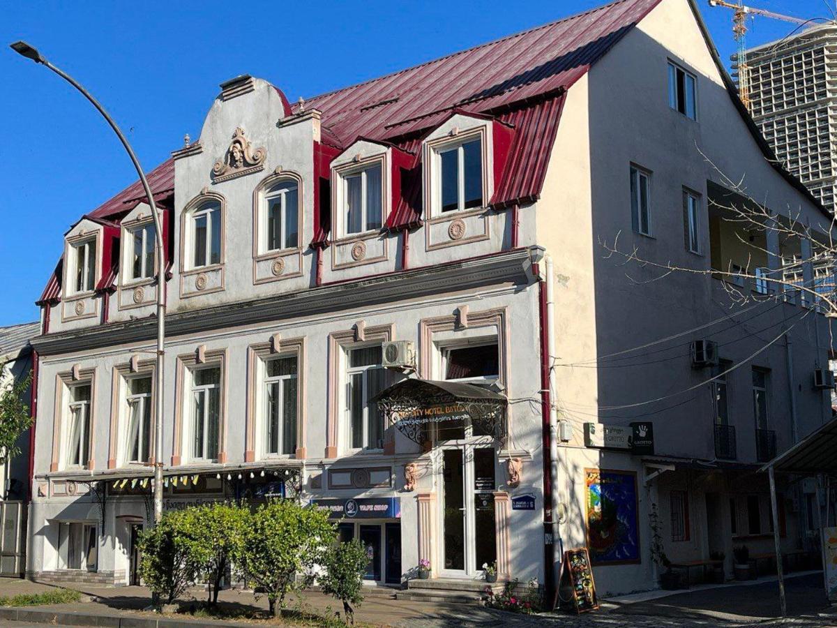 Old Clty Hotel Батуми Экстерьер фото