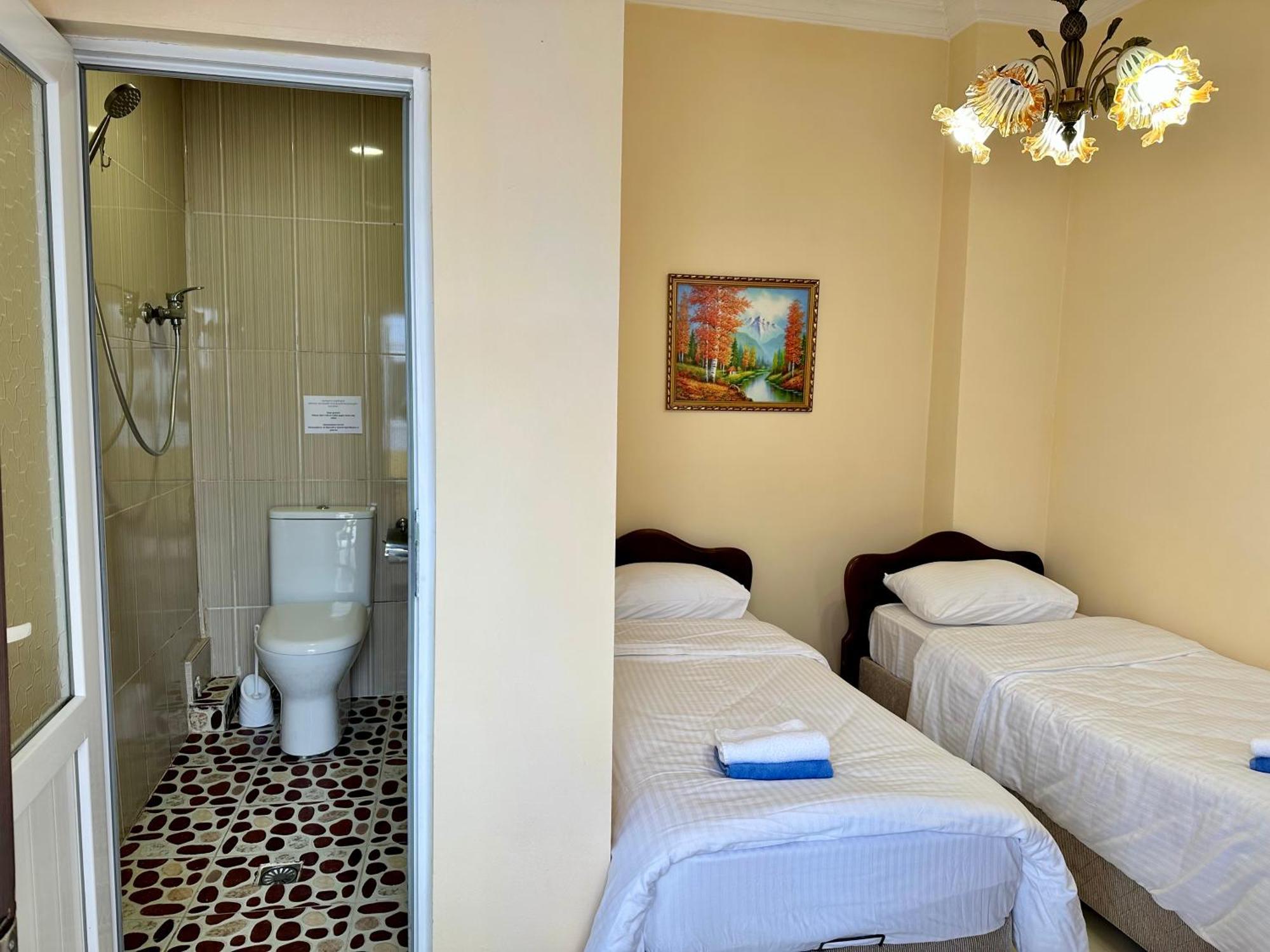 Old Clty Hotel Батуми Экстерьер фото